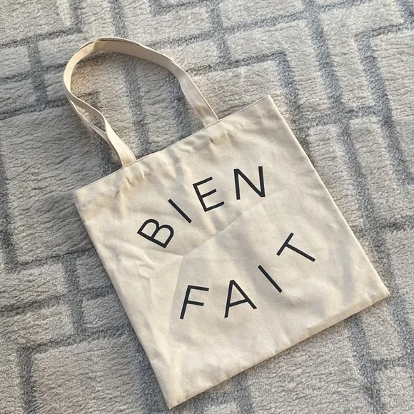 2 MadeWell Bien Fait black & white canvas tote bags - Picture 9 of 9